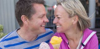 Dating App Photo Dump SHOCKS FTC Couple smiling with ice cream cones outside bench